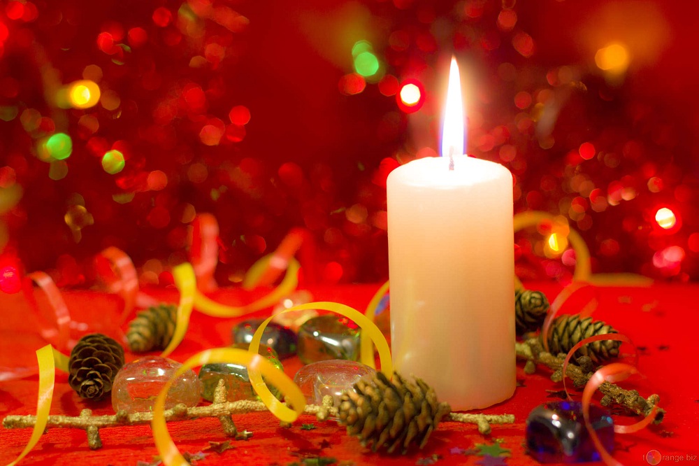 Velas navideñas: el perfume de la Navidad en casa - Holyblog