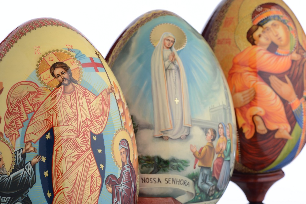 Huevos rusos pintados