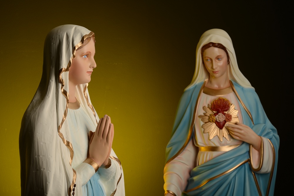 Las estatuas de la Virgen María en el sur de Italia