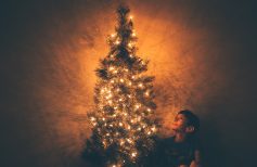 Árbol de Navidad con luces incorporadas