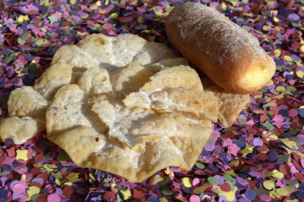 chiacchiere postre tipico italiano para carnaval