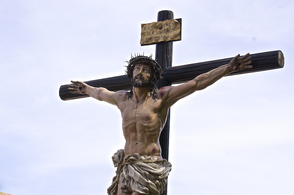 ¿Por qué Jesús en la cruz es un símbolo tan importante para los católicos?