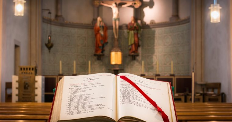 10 cubres atriles litúrgicos para tu iglesia