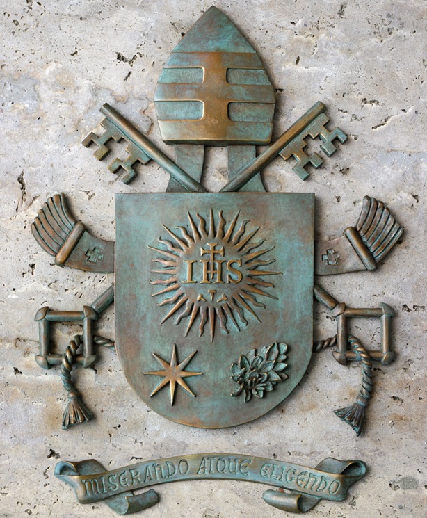 escudo del Papa Francisco