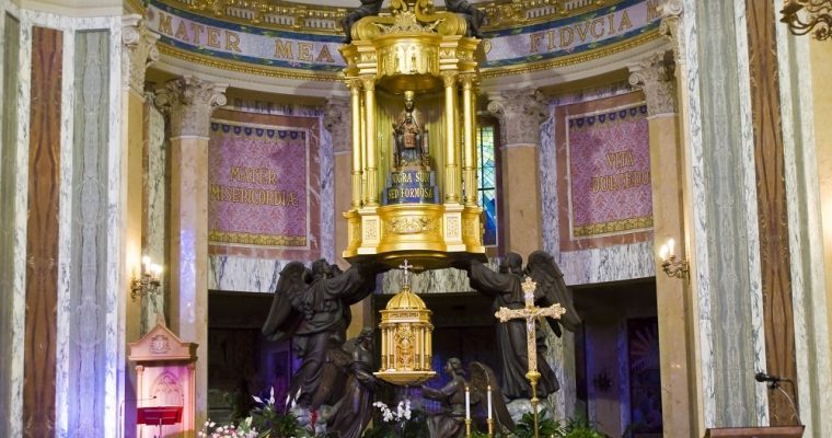 La Virgen del Tindari: la Virgen negra y su santuario en el mar