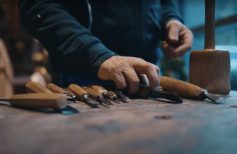 Belén de madera: las técnicas de realización de los artesanos de Holyart