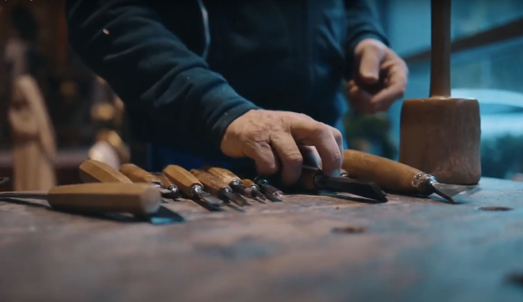 Belén de madera: las técnicas de realización de los artesanos de Holyart