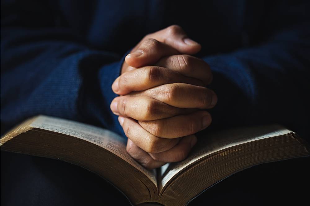 Oración por los enfermos: rezar por un ser querido o por uno mismo