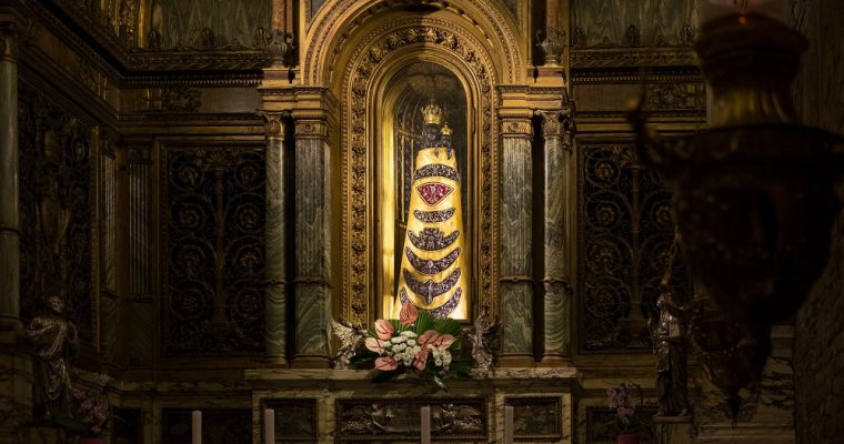 La Virgen de Loreto: historia y mito de la Casa que llegó a Loreto desde Palestina
