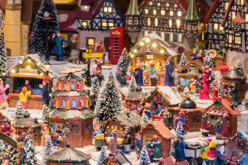 Pueblos navideños en miniatura, lleva la magia de la Navidad a tu casa