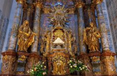 Church of Our Lady Victorious with the Shrine of the Infant Jesus