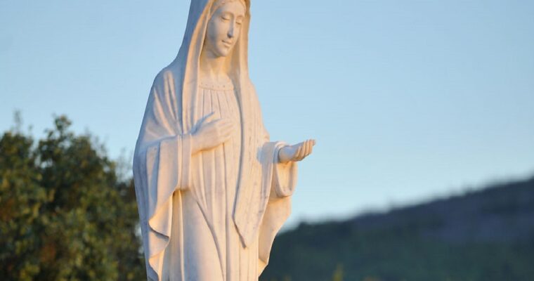 La Virgen de Medjugorje y los lugares más significativos