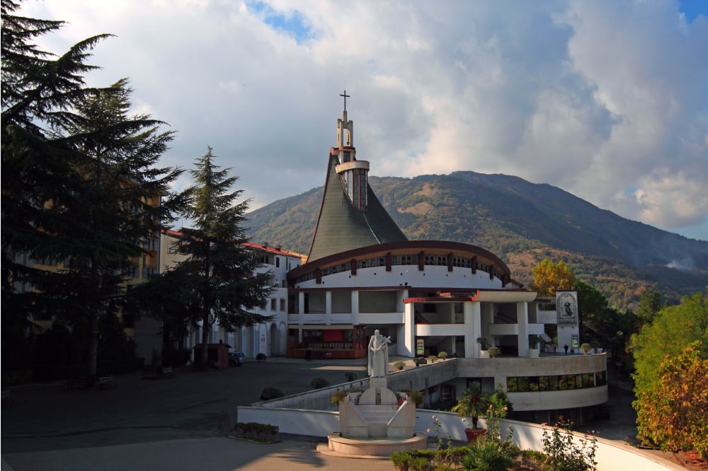 El Santuario de San Gerardo Mayela, el santo protector de las madres y los niños