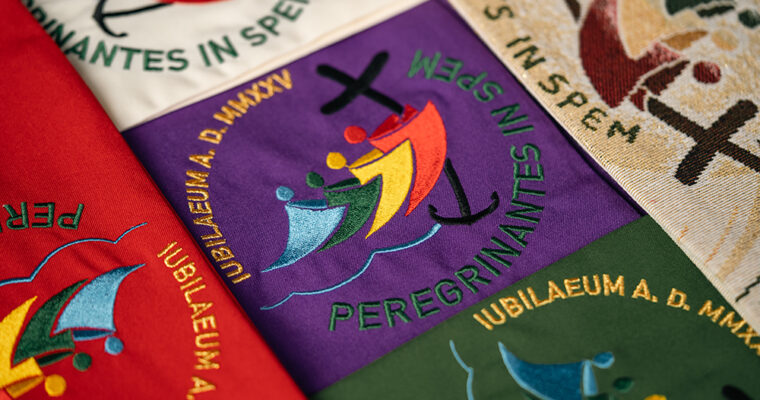 El significado del logo del Jubileo 2025: Peregrinos de esperanza